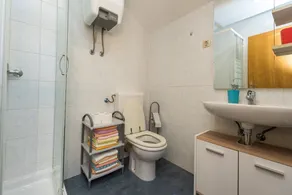 Cozy apartment w big garden, balcony and grill - Image 3