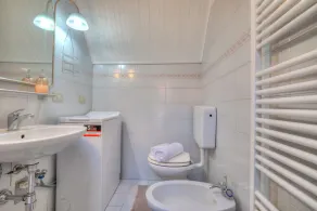Apt. Gabriella: Studio in the Centre of Laveno - Happy Rentals - Image 3