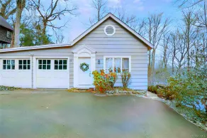 2BDRM COTTAGE IN PLEASANTVILLE - Image 5