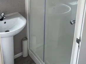 30 Wells Close - Image 2