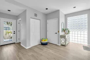 Beach House Steps to the Sand | Sleeps 16 | Elevator - Image 2