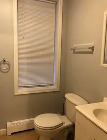 Private 2-bedroom apartment, free parking, direct bus to NYC Manhattan only 2 blocks away, MetLife Stadium FIFA World Cup 25 minutes away - Image 2