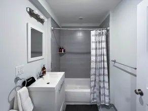 FREE PARKING King Beds near NYC & EWR, Sleeps 12 - Image 5