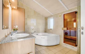 Amazing home in Haderslev with sauna - Image 4