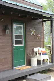 Micro-cabin nestled in secluded forest - Image 5
