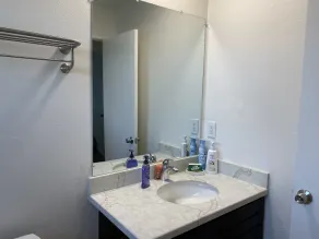 Récemment rénové contemporain 2/1 @ San Jose - Prime Location - Image 2