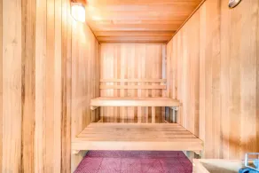 Pool+Hot Tub+Sauna+Gym! 1 Minute Walk To Beach! - Image 2