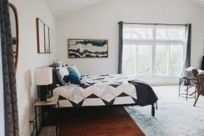 Stylish Studio Loft Apartment with cool mid-century vibes - Image 5