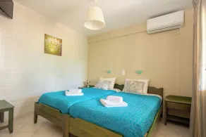 SUMMER HOLIDAY APARTMENT VERY CLOSE TO CRYSTAL WATER SANDY BEACH - Image 4