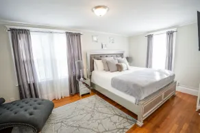 West Roxbury Retreat–Near Downtown Boston, Steps to Train & Bus,member only deal - Image 5