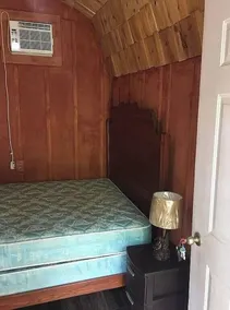 Getaway cottage near lake James, private lake and beach 3 mi fr Pokagon St Park  - Image 5