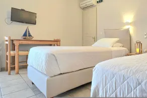 Lefkas Apt - Image 4