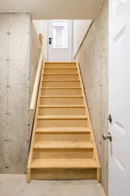 3BR Sunshine basement w separate entrance Waterloo - Image 2