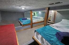 Self contained floating apartment - Image 2