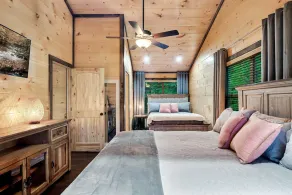 Built 2022★Private★Sauna★Fire-Pit★Slide★Park 6 Cars★Hot Tub★Game Room - Image 4