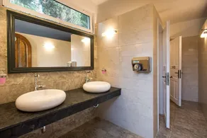 Chrismos Luxury Suites 1A Apraos Corfu - Image 3
