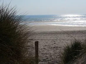 ON THE SHORE OF THE OCEAN: A COTTAGE WITH A HEATED POOL - Image 5