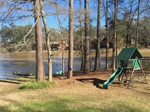 5BR 3. 5BA Lakefront Home, 3 Miles to Augusta National - Image 3