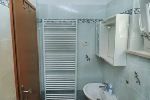 Apartment with Balcony and Sea View - Image 5