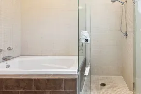 Sophisticated Condo in Canyon Corridor, South Palm Springs - Image 3