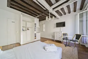 So french apartment (cléry45) - Image 5