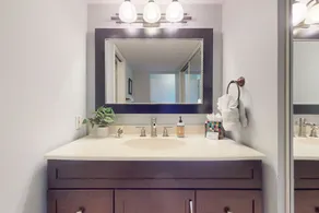 Lush tropic stay with a lanai, washer/dryer, shared pool, hot tub, & game room - Image 2