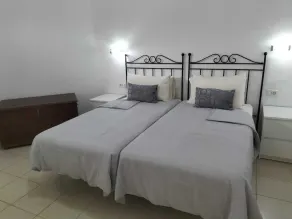 Altamira  Costa Adeje, Playa Del Duque Tenerife Beach location. Wifi included - Image 5