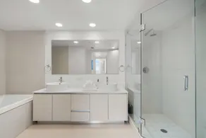 ★★★★★ 3BDR/3BA LUXURY APARTMENT WITH OCEAN VIEW - 25 min to FIFA! - Image 4