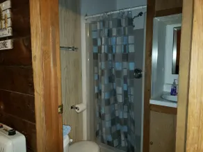 Affordable cabin near Raystown Lake, minutes from Seven Points & Allegrippas Tr - Image 2