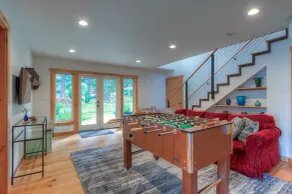 Historic lodge, new wing, ocean-front, private beach, kayaks, hot tub, and more! - Image 3