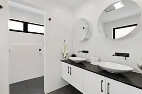 32 Hargreaves Road, Middleton - Image 2