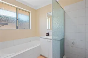 Bea-Vic Home - Your "Home Away From Home" - Image 3