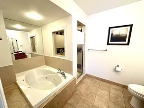 2 bedroom townhome with view of the mountain - Image 4