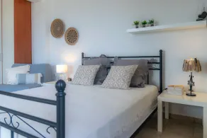 Studio avec jardin, piscine privée et terrasse - Image 3