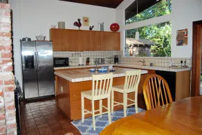 Beautiful Home in the Heart of the Majestic Redwoods.  Secluded on 10 acres. - Image 5