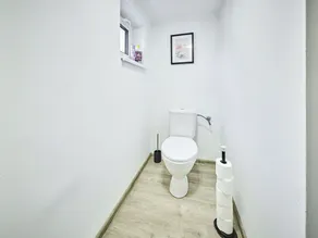 Schönes alleinstehendes Ferienhaus mit privatem Pool,  W-LAN, TV, Innenhof und Haustiere erlaubt - Image 2