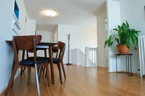 Two Bedroom airy modern apartment - Green Door - Image 5