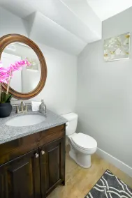 SLEEPS 18, Best Location,New, Hot Tubs,BBQ, Patio, 5 Mins to Dwntwn, Sauna,Views - Image 5