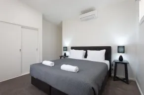 Captain's Cove All Accessible Luxury Apartment with Free Netflix - Image 4