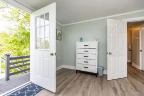NEWLY RENOVATED. WALK TO BEACH.  FULLY EQUIPPED FOR BEACH.  June rate discounted - Image 2