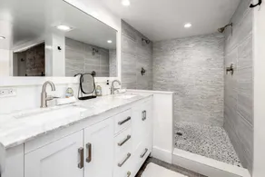Sea Bluff - Direct Beach Access - Image 2