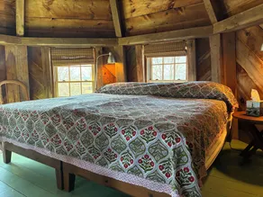 Vintage Barn with stunning sunset views..open late Aug. week now 15% off. - Image 3