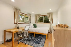 3BR Seattle Home w Spacious Yard Near Northgate - Image 5