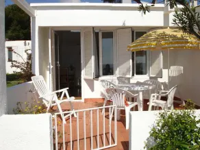 Charmant bungalow en bord de mer avec terrasse, à 50m de la plage \"Cala Llobeta\" - Image 4