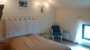 5 minutter fra Sarlat, karakterhus renoveret, dejlig udsigt, stor swimmingpool. - Image 3