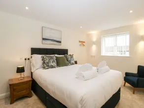 BILSHAM MEADOWS, family friendly, luxury holiday cottage in Aust - Image 5
