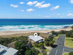 Waters Edge - beachside home near Rennies Beach - Image 5