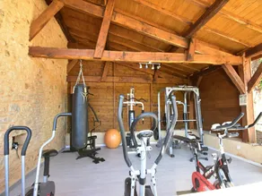 Blanquefort Hill Retreat - Image 3