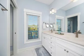 Pier Walker by Oak Island Accommodations - Image 3