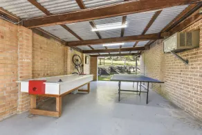 Luxury self-contained homestead and a farm full of beauty and adventure - Image 2